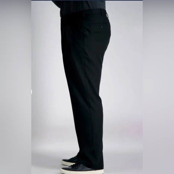 HAGGAR Cool 18Pro Black Classic Fit, Pleat Front Hidden Expand.Waistband… - Picture 3 of 15